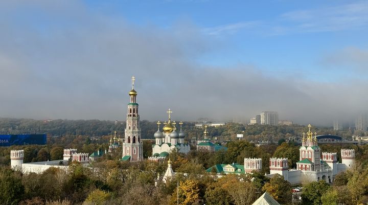 Панорама монастыря и колокольни